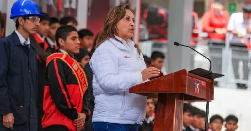 Dina Boluarte defiende a su gobierno de críticas: "No hay espacio para la corrupción"