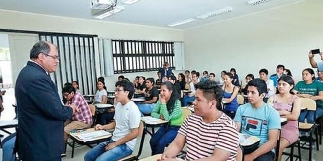 Bachillerato automático para universitarios y egresados.