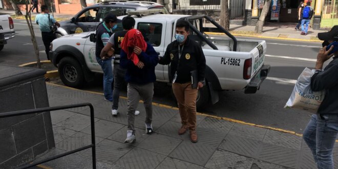 Se van a prisión por robar a universitario