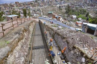 Víctor Andía pidió a funcionarios del GRA que se acelere con ejecución de obra.