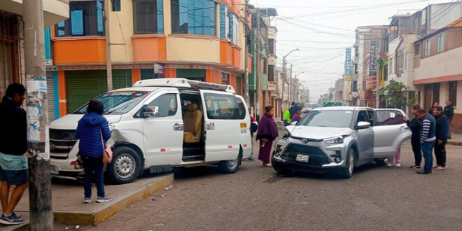 Niños salvan la vida tras dos violentos choques