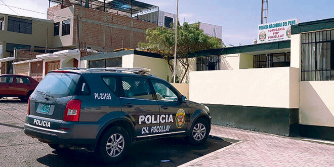 "Cogotean" a policía y le roban arma con balas