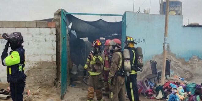 Familia intentó salvar mercadería y bomberos evitaron que el fuego se propague.