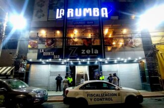 Clausuran restaurante por operar como discoteca