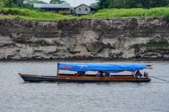 El río Amazonas, en Colombia, registra una de las sequías más severas de los últimos años.