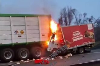 Chincha: tres hombres mueren calcinados tras choque de camión contra parte trasera de tráiler