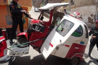 Moto “torito” se empotró contra una bodeguita y dejó tres personas heridas en Puno.