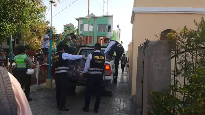 Varón muere junto a iglesia