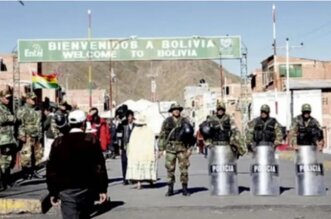 Control militar en Desaguadero provoca millonarias pérdidas