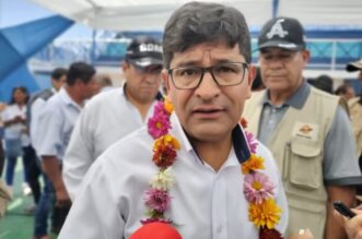 El gobernador de Arequipa está inmerso en nepotismo