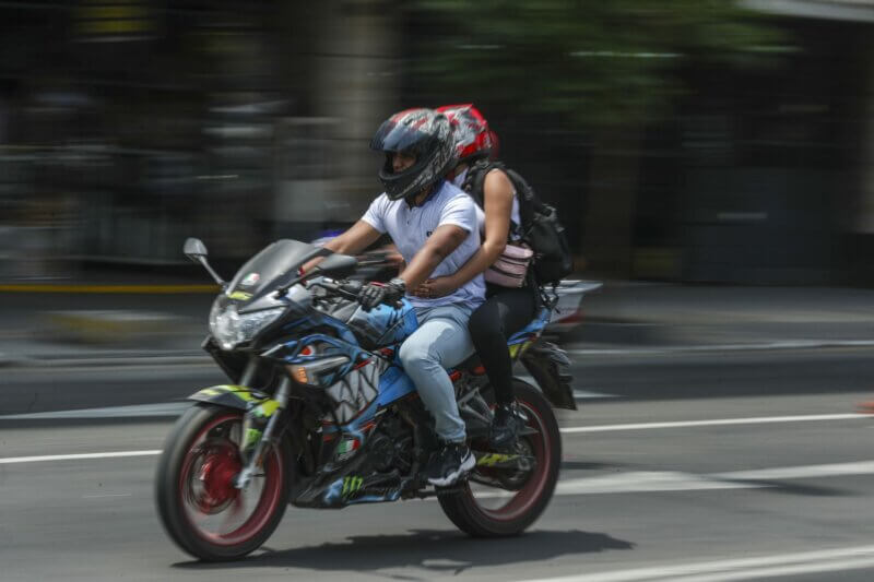 Priorizarán proyecto que prohíbe más de 1 en moto