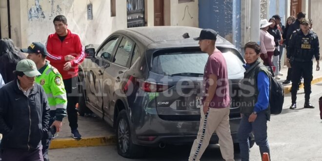 Mujer resultó herida.