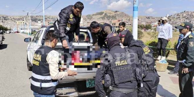 Joven hallado muerto en muelle turístico.