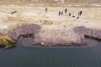 Puno: Histórico hallazgo de embarcación del siglo XIX en el Lago Titicaca