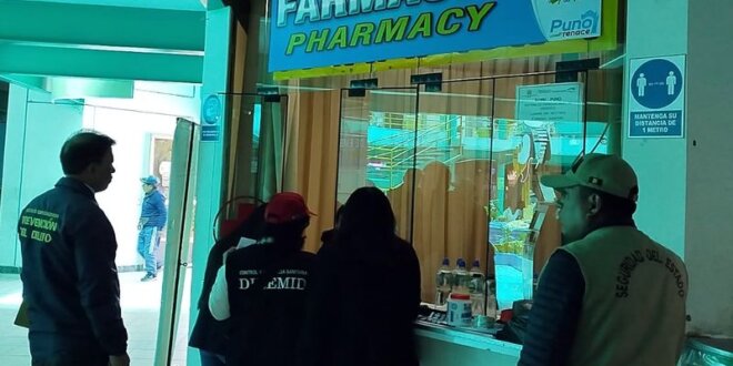 Clausuran farmacia.