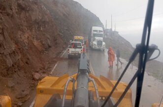 Restablecen tránsito en la vía Ático - Ocoña.