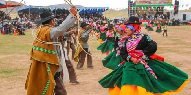 Carnaval de Santiago de Pupuja.