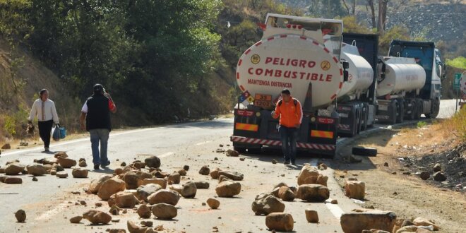 Sube la conflictividad en Bolivia: noveno día de bloqueos y sectores afectados advierten riesgo de desabastecimiento de alimentos