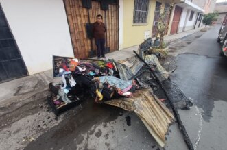 Familia pierde todo en incendio por fuga de gas