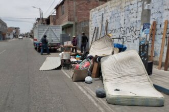 Desalojo judicial se llevó a cabo la mañana de este viernes en la J. V. La Arboleda.