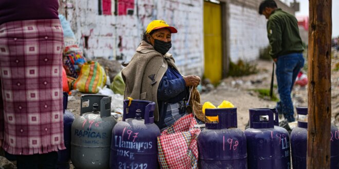 Las amas de casa tienen que hacer maravillas para que el presupuesto les alcance.