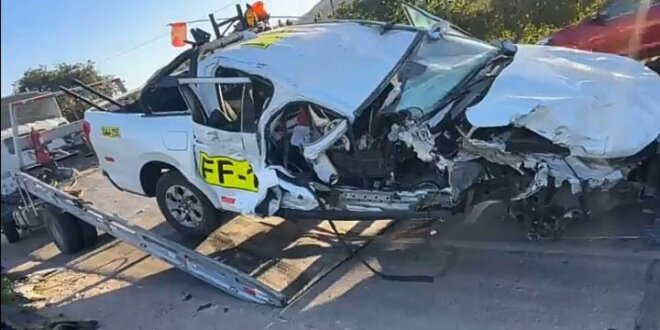 Moquegua: Camioneta vuelca tras chocar con camión que transportaba leche