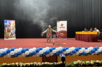 Escolares participaron en concurso en el Teatro Municipal.