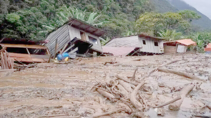 Claman ayuda por huaico en coasa