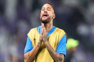 Neymar, la estrella de Brasil, estará de baja entre cuatro y seis semanas.