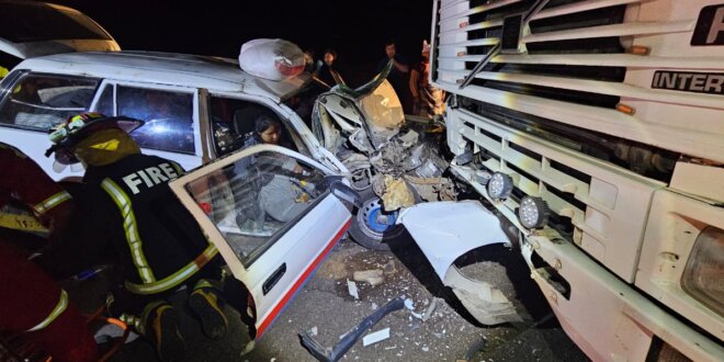 Abuelo y nieta mueren en choque en Locumba