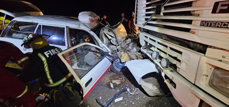 Abuelo y nieta mueren en choque en Locumba