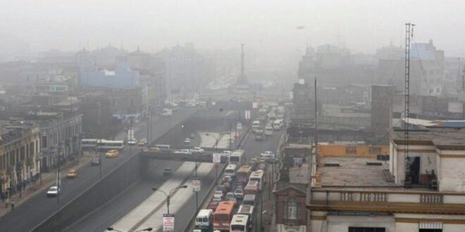 El fenómeno afectará visibilidad y temperatura en la costa durante las próximas horas. La entidad sugiere tomar precauciones por la intensidad de los vientos y presencia de polvo.