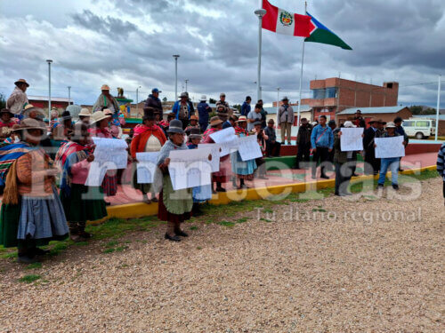 puno denuncian alcalde por agredir a comunero SELLADA