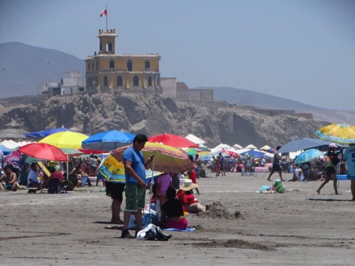 Muchos recibirán el Año Nuevo en la playa.