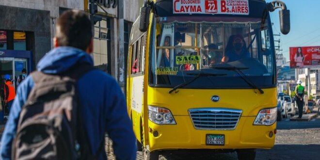 Plantean propuestas para mejorar el transporte en la ciudad de Arequipa.