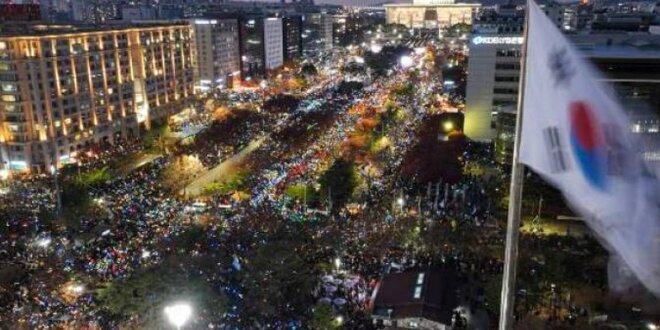 El presidente de Corea del Sur sobrevivió a una moción para destituirlo.