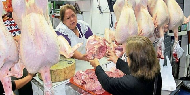 El pavo horneado es un plato tradicional en la Nochebuena.