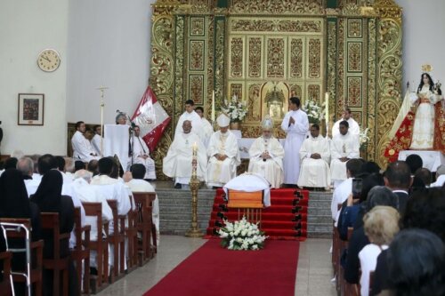 Padre Zacarías Kumaramangalam, rector del Santuario de Chapi.