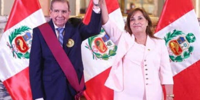 Dina Boluarte y Edmundo González.