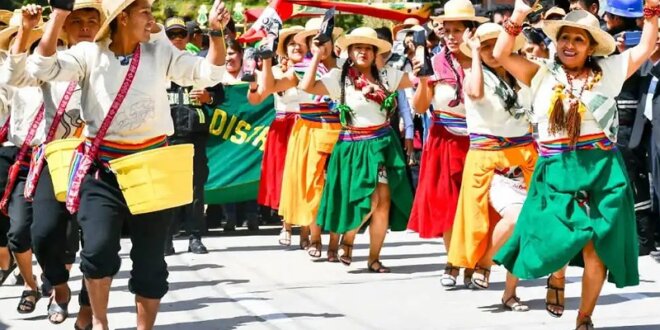 Fue la sensación en concurso de danzas.