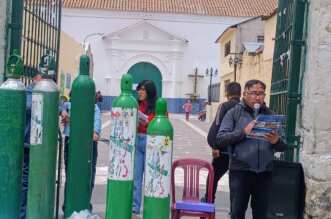 Padre devolveria dinero con recibitos