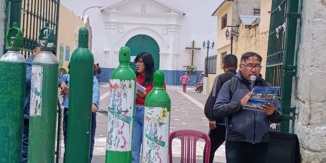 Padre devolveria dinero con recibitos