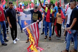 "Las intenciones de Trump son un delirio y una locura", declaró el secretario general del sindicato de construcción Suntracs, la más grande de Panamá. Foto: AFP.