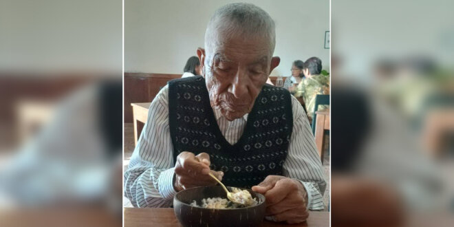 buscana hombre de 96 anos