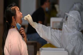 China enfrenta brote de metapneumovirus humano.