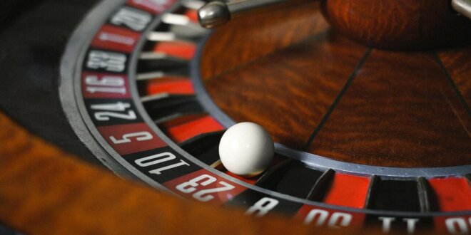 La ruleta y su mecánica: ¿Qué elementos la componen?