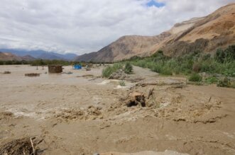 Autoridades y población en alerta por incremento de caudal de río Majes.