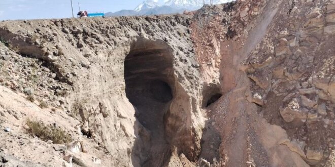 Las intensas lluvias han provocado daños estructurales en el puente Lomas.