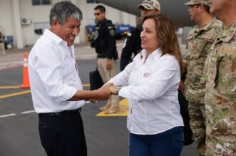 Wilfredo Oscorima y Dina Boluarte.