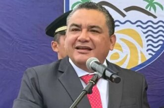 Ministro Santiváñez.